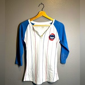 Cubs women’s 3/4 sleeve pinstripe tshirt size small